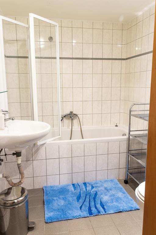 Apartment Poustevnik ペツ・ポト・スニェシュコウ エクステリア 写真